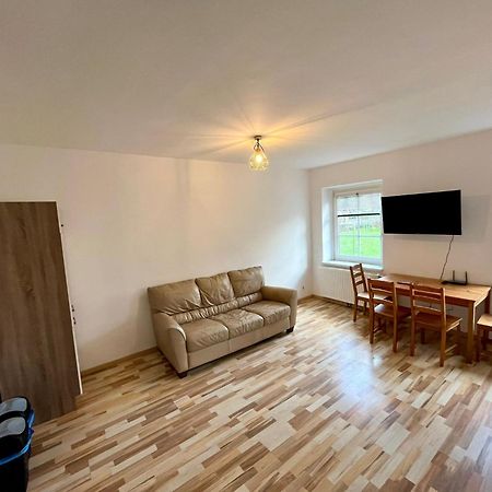 Monteurwohnung Leoben, Zentral Leoben  Buitenkant foto