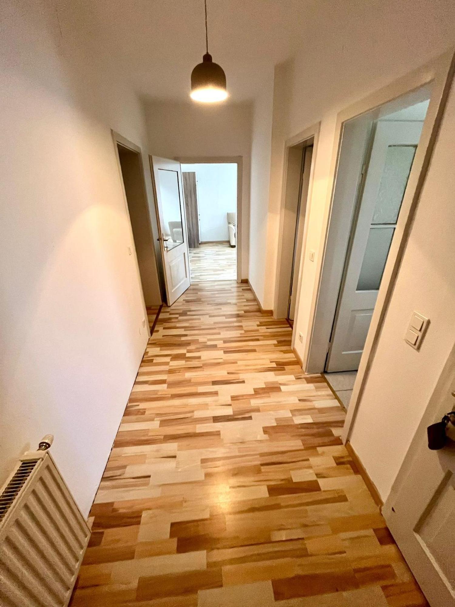 Monteurwohnung Leoben, Zentral Leoben  Buitenkant foto