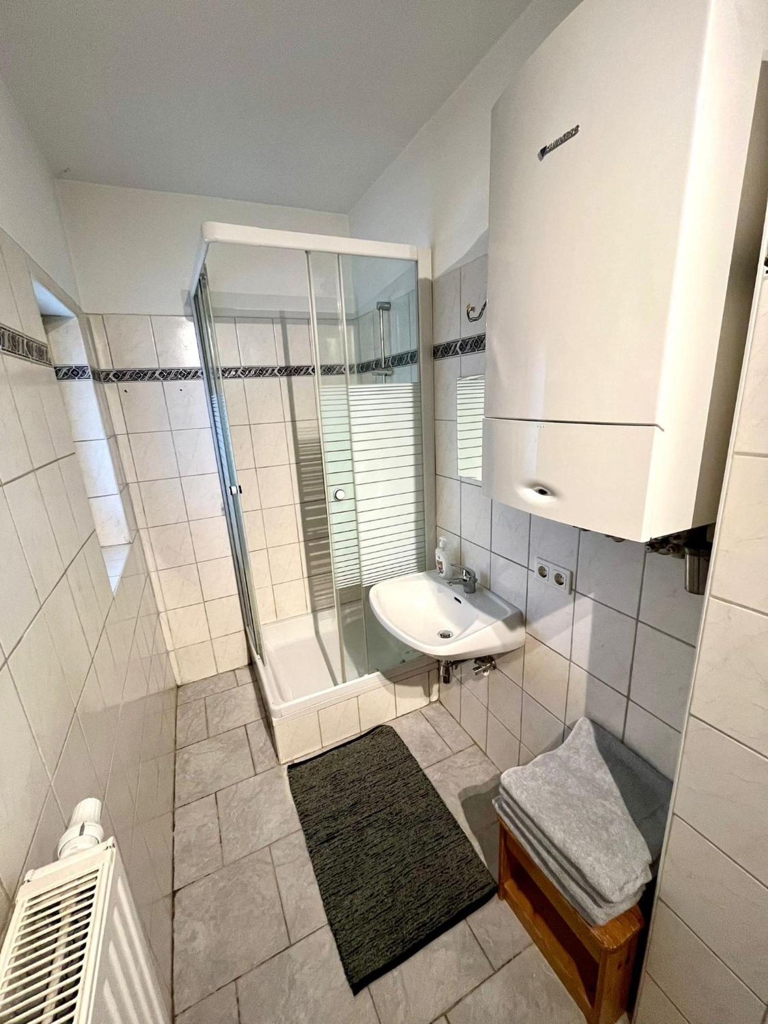 Monteurwohnung Leoben, Zentral Leoben  Buitenkant foto