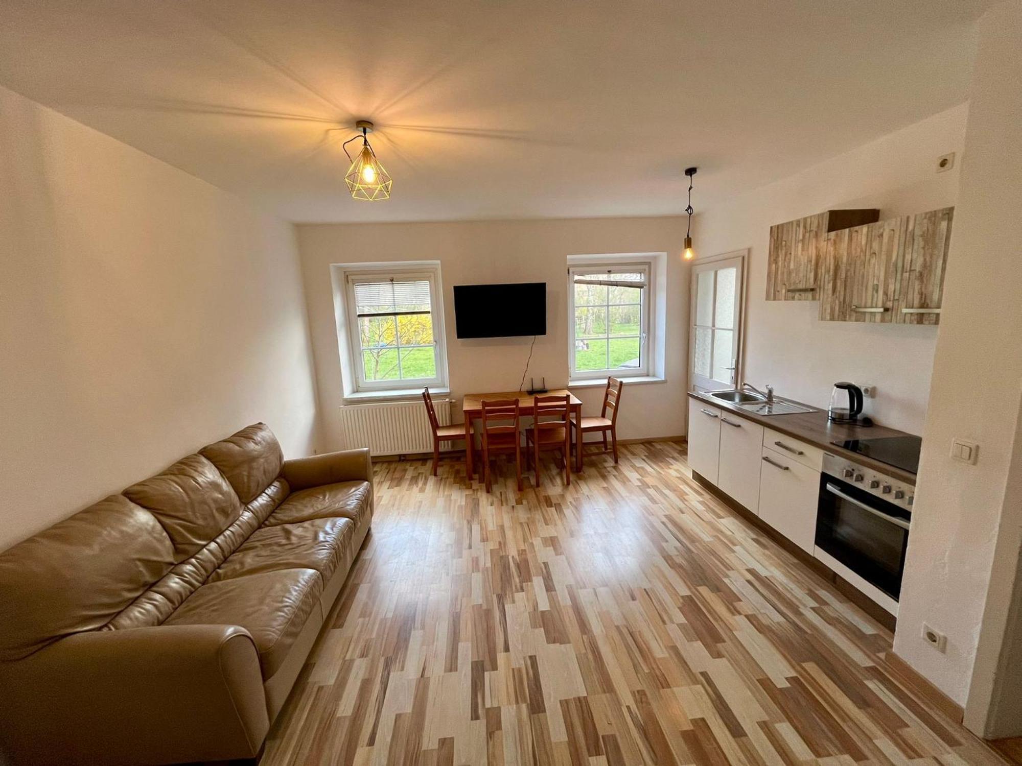 Monteurwohnung Leoben, Zentral Leoben  Buitenkant foto